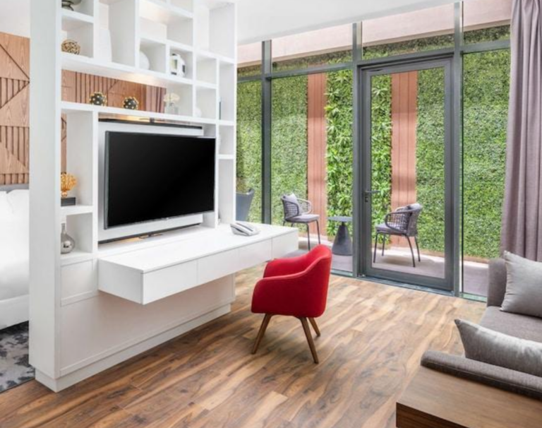Hotel Office Furniture Sourcing Guide: Desks, Chairs & Business Center FF&E Procurement from China