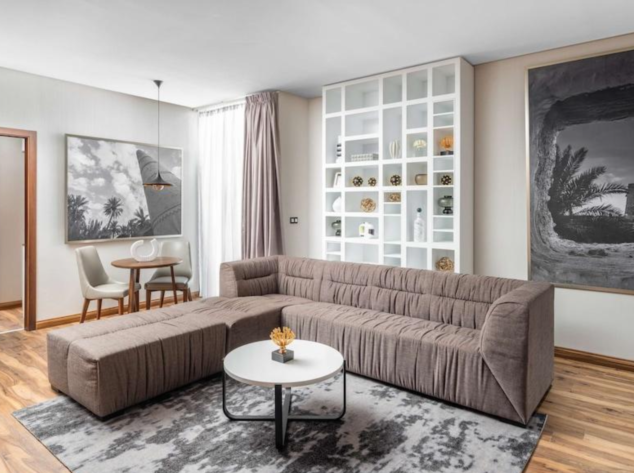 مقارنة التجديد البسيط Soft Renovation مع التجديد الشامل Full Renovation للفنادق — تكاليف ومدة التنفيذ ونطاق العمل